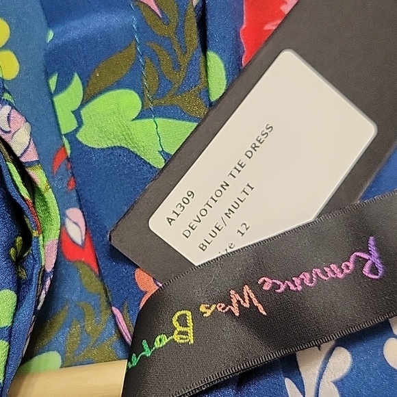 Romance Was Born Devotion Tie Dress - Picture 7 of 10